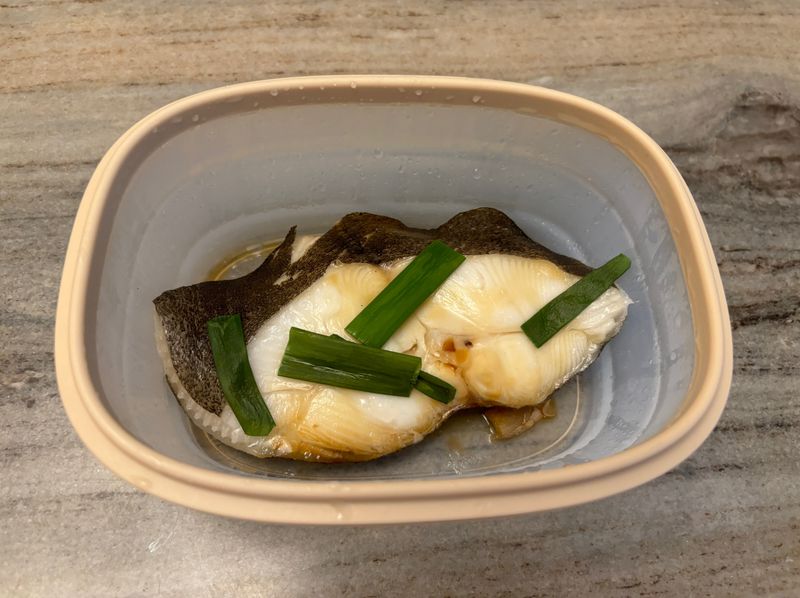 ［微波料理］清蒸鱈魚