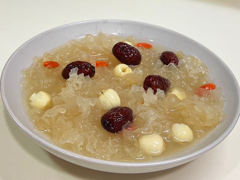 白木耳蓮子湯
