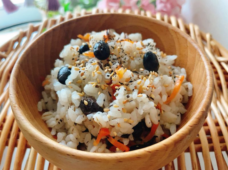 黑豆紅蘿蔔大麥炊飯(全素)