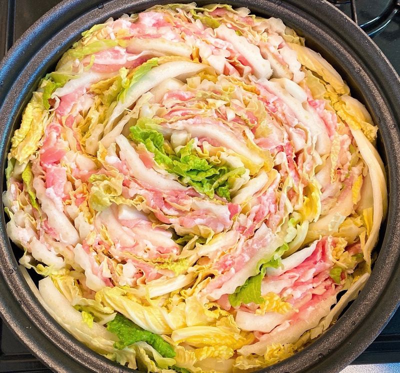柚香白菜豬肉千層昆布鍋