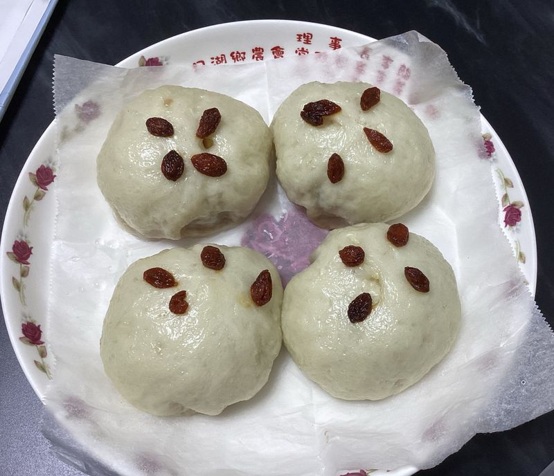 蘋果蔥肉包