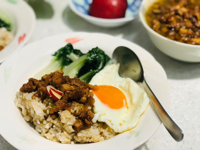 蘋果洋蔥滷肉