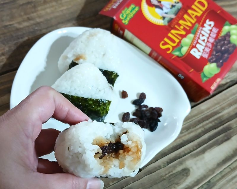葡萄乾飯糰