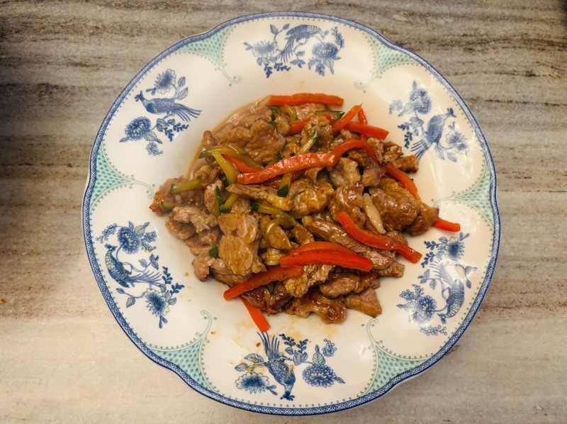 彩椒(青椒)炒肉絲