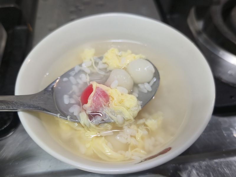 酒釀湯圓