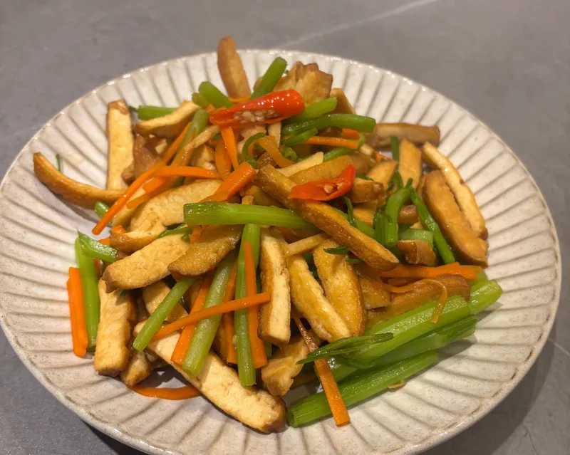 芹菜炒豆乾