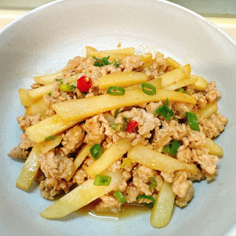 馬鈴薯條炒肉末