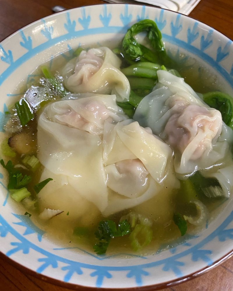 鮮肉餛飩湯