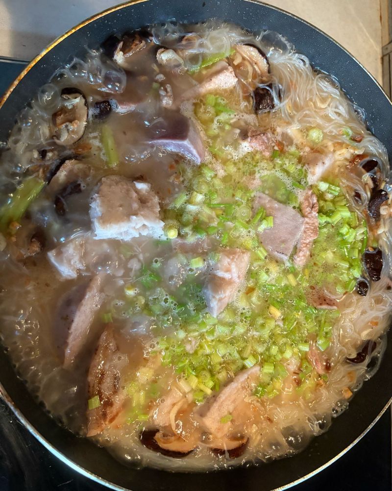 芋頭米粉湯