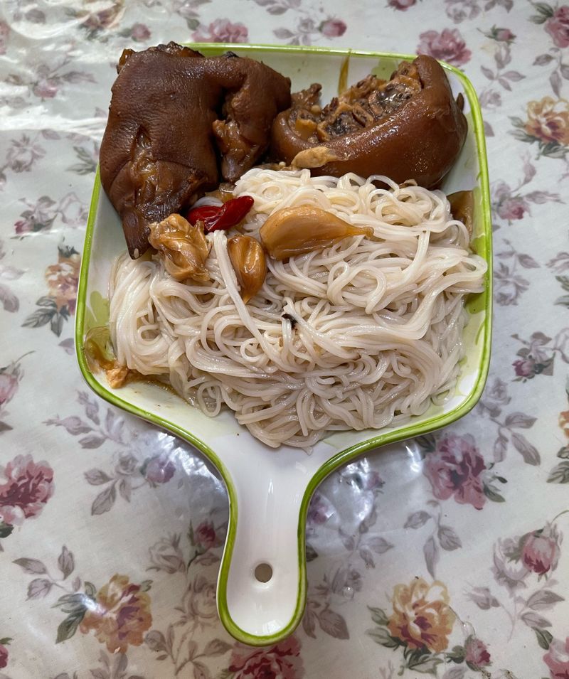 豬腳麵線