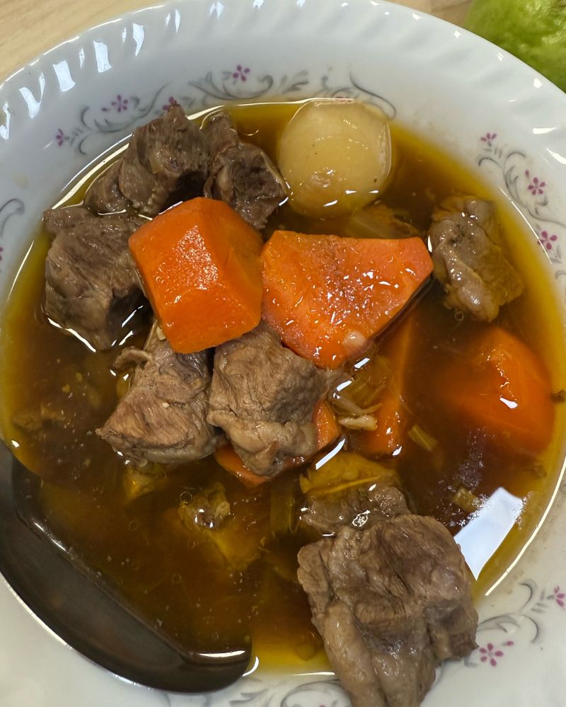 紅燒牛肉湯