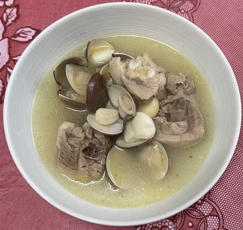 蒜頭蛤蜊雞湯