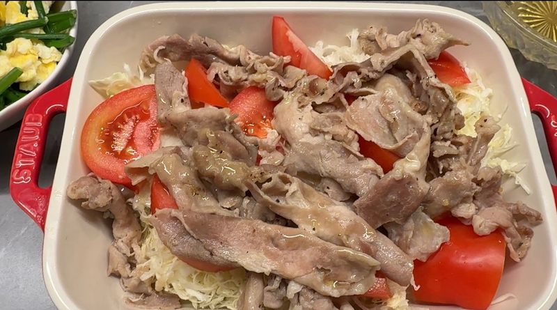 油醋高麗菜絲豬肉沙拉