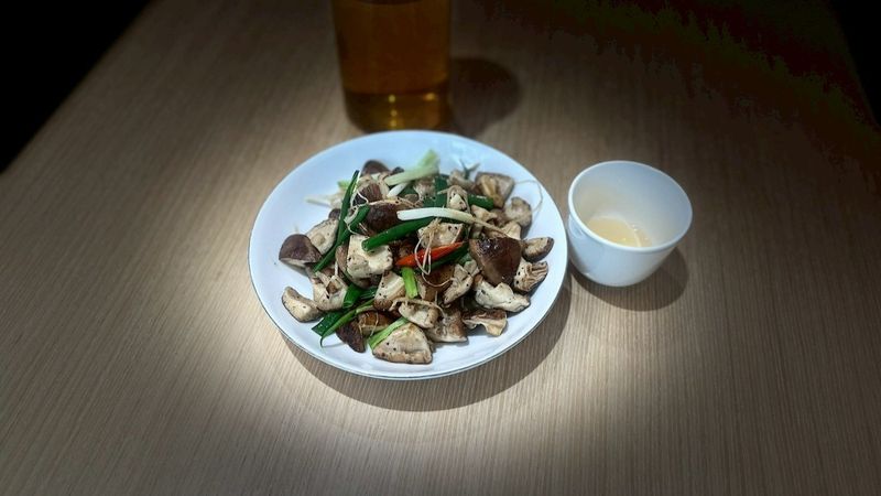 炒香菇
