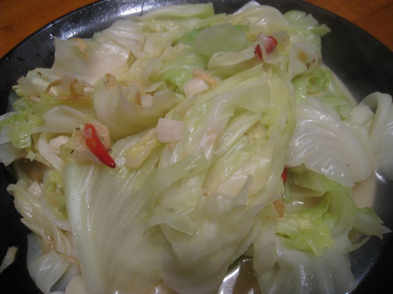 【粉豬兒】炒高麗菜