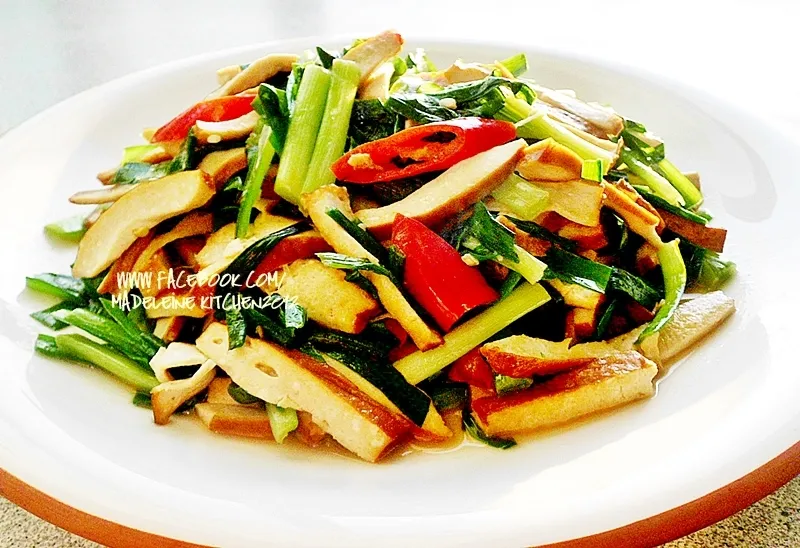 五香豆乾炒韭菜