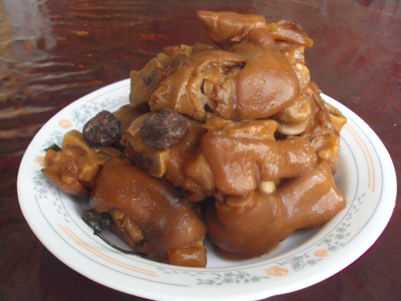 話梅啤酒豬腳
