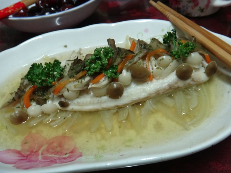 鮮菇清蒸魚