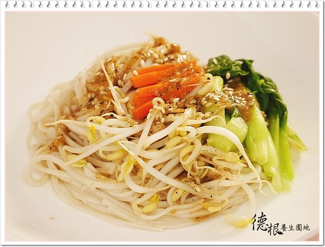 蕎麥麻醬麵