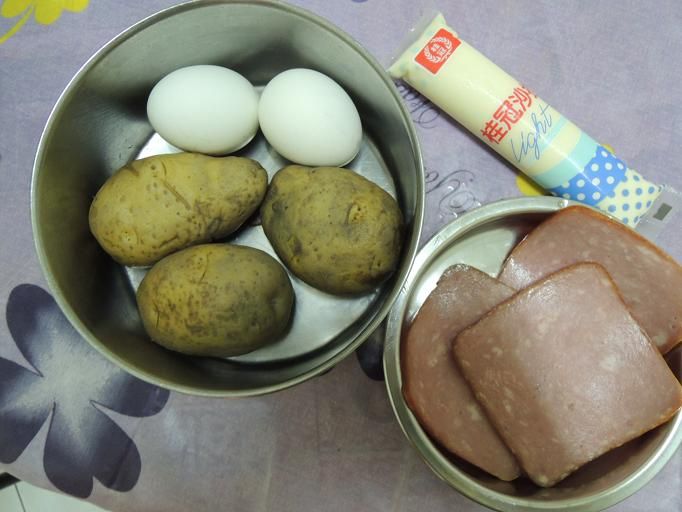 [桂冠夏至涼拌]火腿馬鈴薯雞蛋沙拉