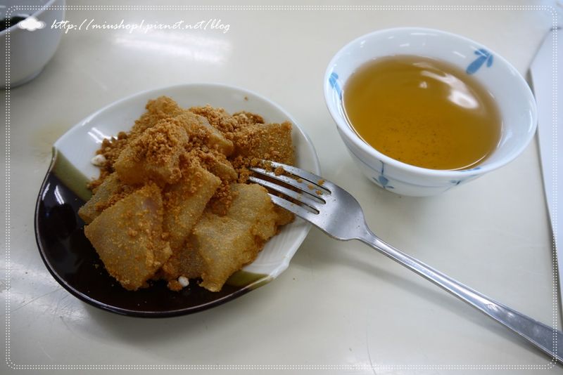 日式小點心。蕨餅(Warabimochi)
