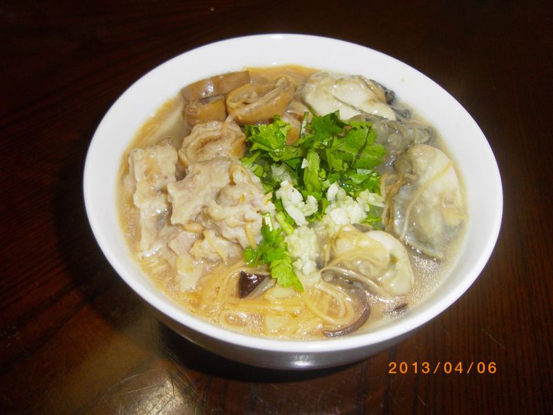 大腸蚵仔麵線