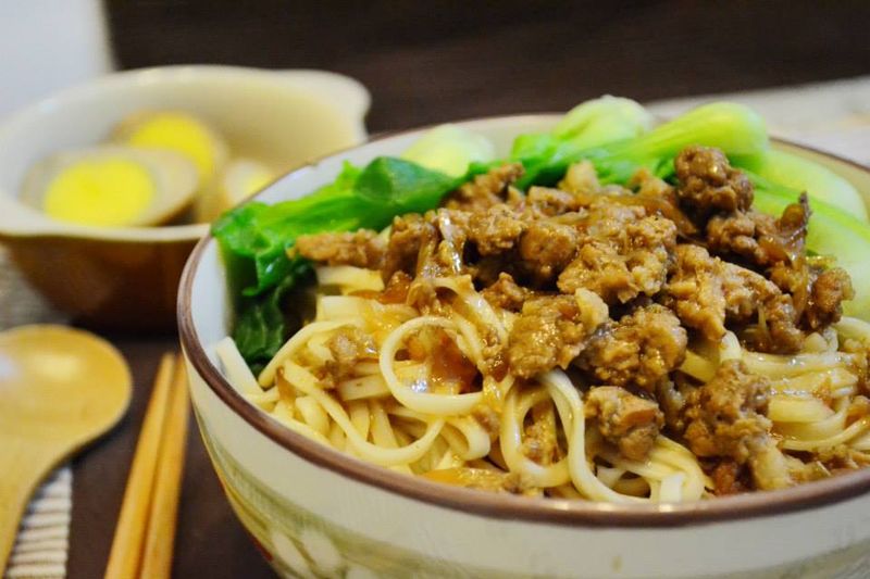 香菇肉燥乾麵