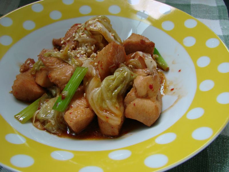 ~泡菜煨雞~