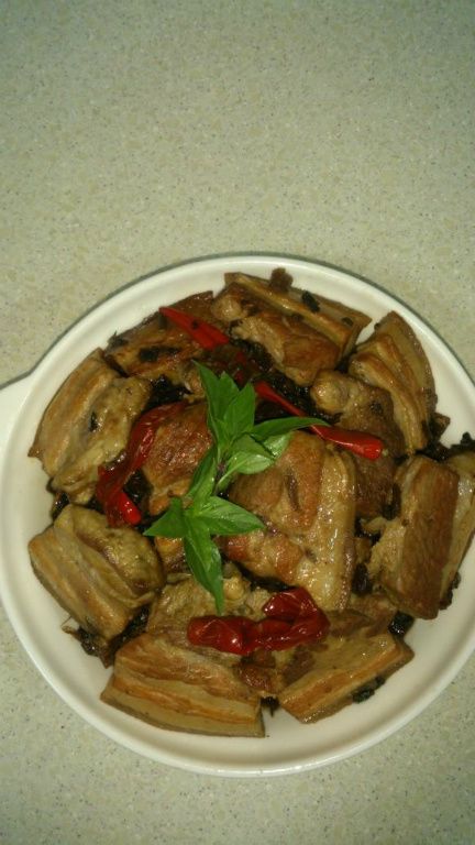 【梅乾扣肉】