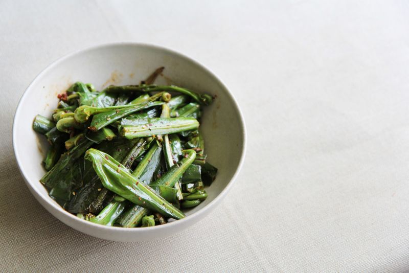【伊莉莎白辣醬食譜】辣醬炒山蘇