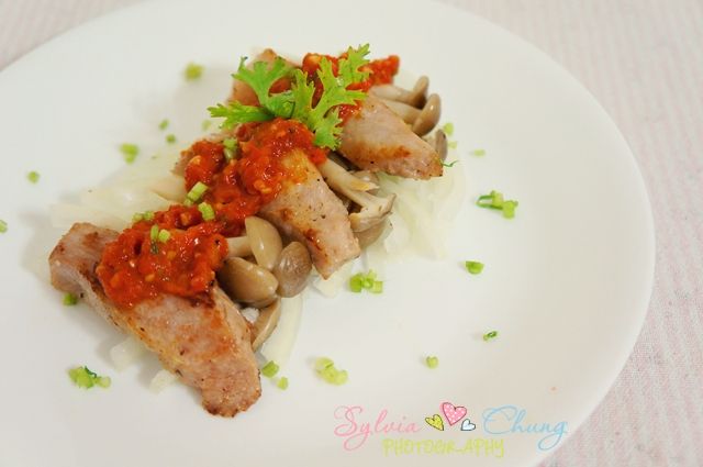 義式香煎松阪霜降の豬溫拌牛奶番茄 Pan fried Pork in Italian style tomato sauce