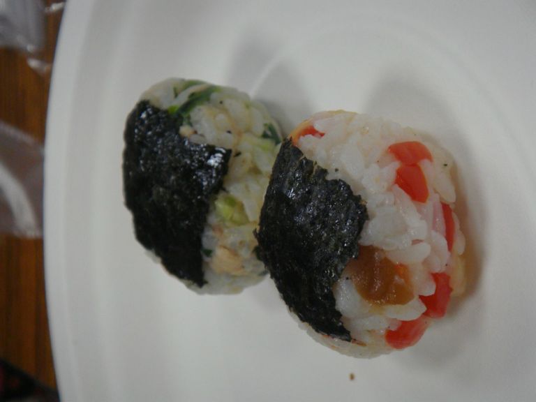 酸甜鮮果飯糰