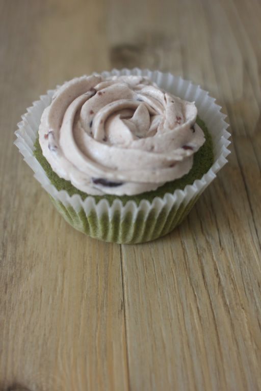 Red bean buttercream green tea cupcake 紅豆奶油霜綠茶杯子蛋糕