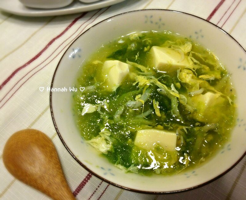 海菜吻仔魚湯