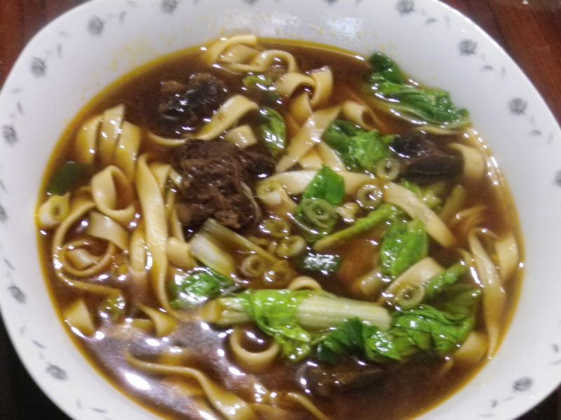 自製牛肉麵條