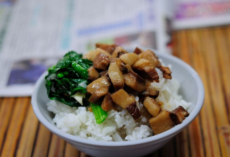 【香Q滷肉飯】