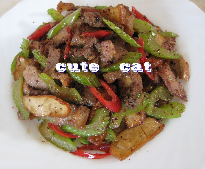 客家小炒鹹豬肉