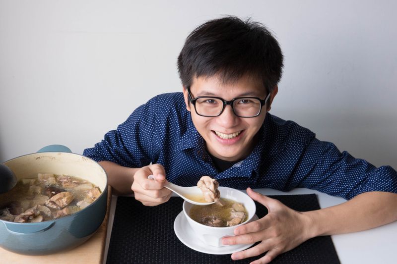 連男生也可以輕鬆做出的美味香菇雞湯