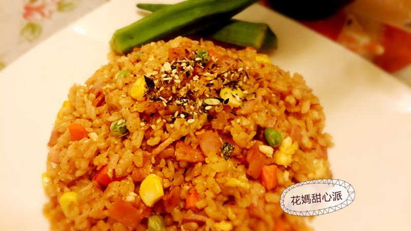 茄醬火腿蛋炒飯