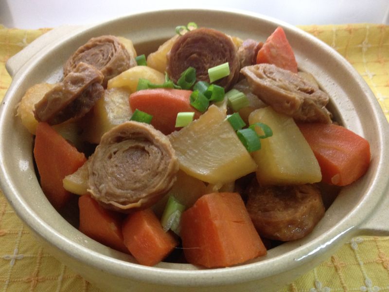 家常菜之『麵麩燉蘿蔔』