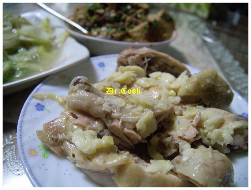 電鍋輕料理-蒜頭G雞腿