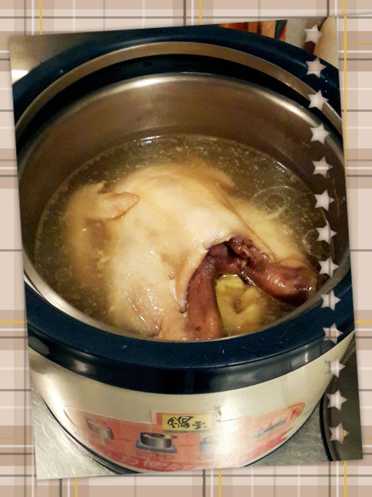 香共共的蒜頭雞湯