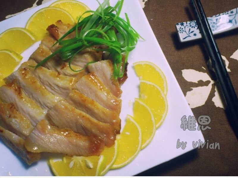 味增烤松板豬
