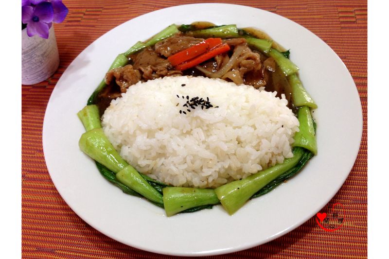 黑椒蔥肉燴飯[台灣良質米]