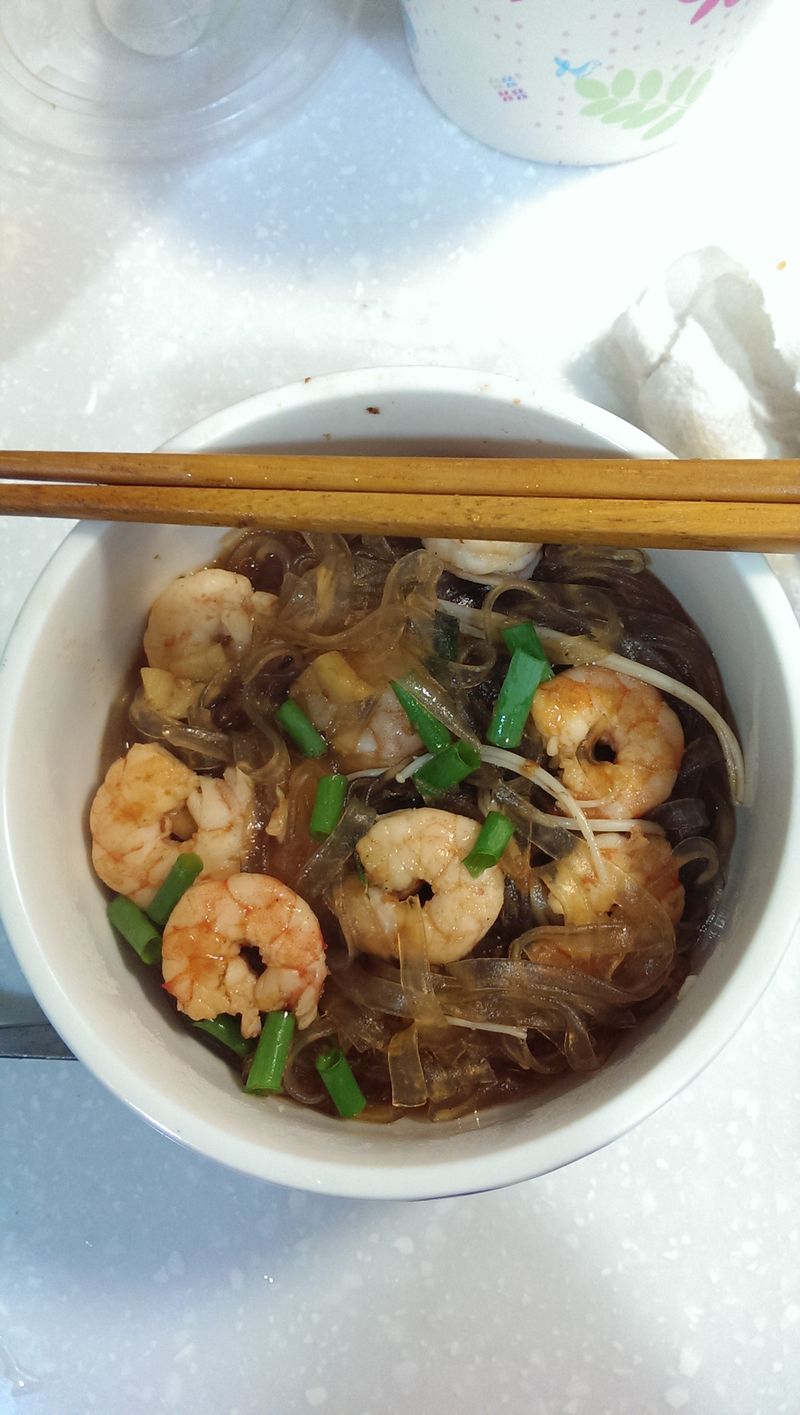 鮮蝦粉絲煲