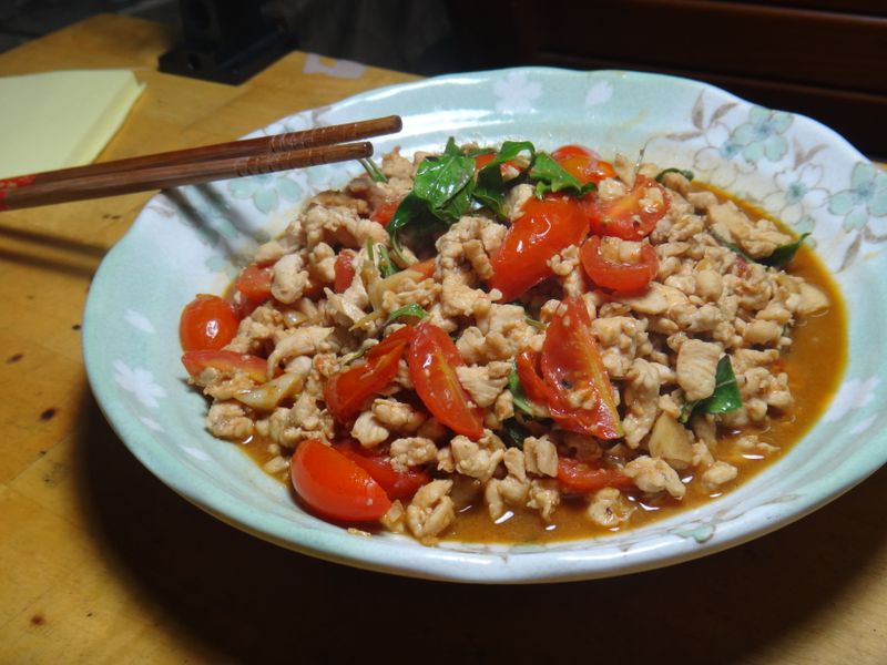 泰式打拋雞