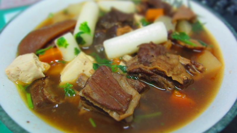紅燒羊排年糕豆腐湯