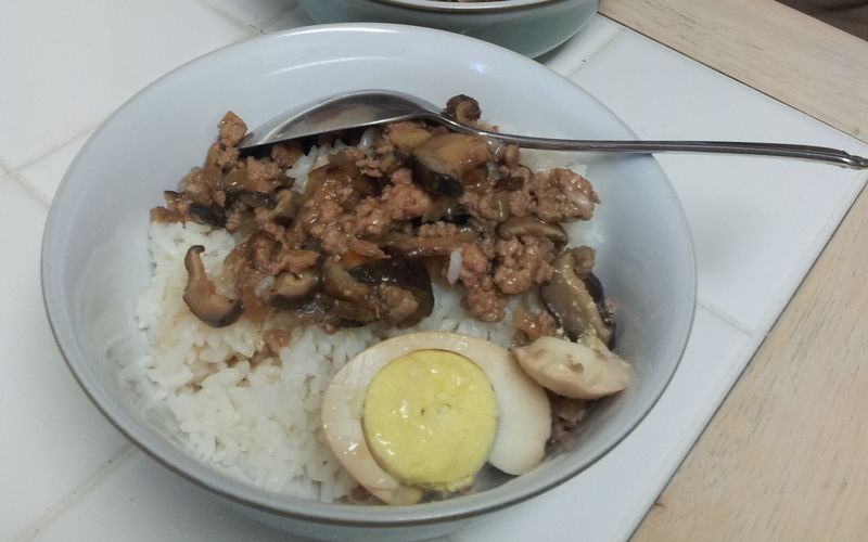 電鍋食譜*臺灣滷肉飯與滷蛋