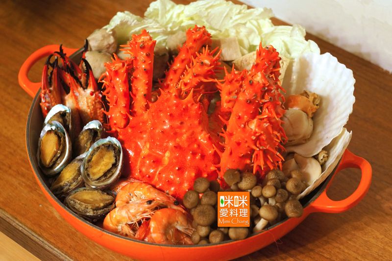 Mimi♥富貴吉祥帝王蟹鮑魚火鍋