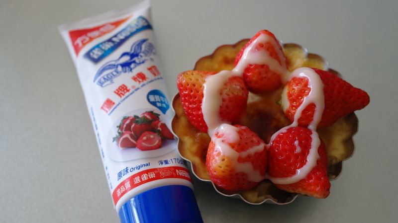 親子同樂作布丁【草莓就愛鷹牌煉奶】